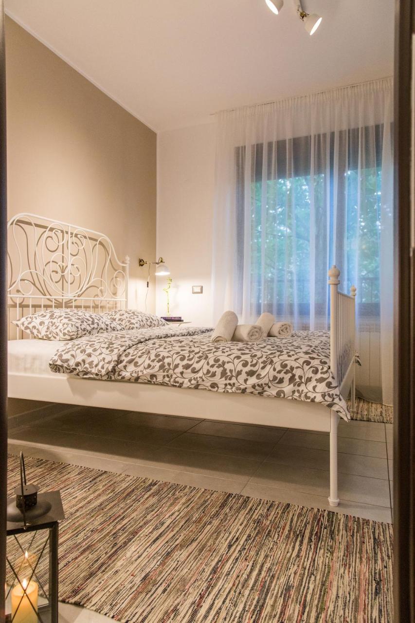 One Love Metropolitan Apartment Boekarest Buitenkant foto