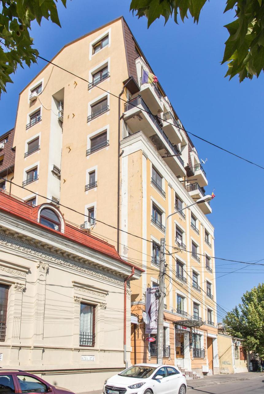 One Love Metropolitan Apartment Boekarest Buitenkant foto